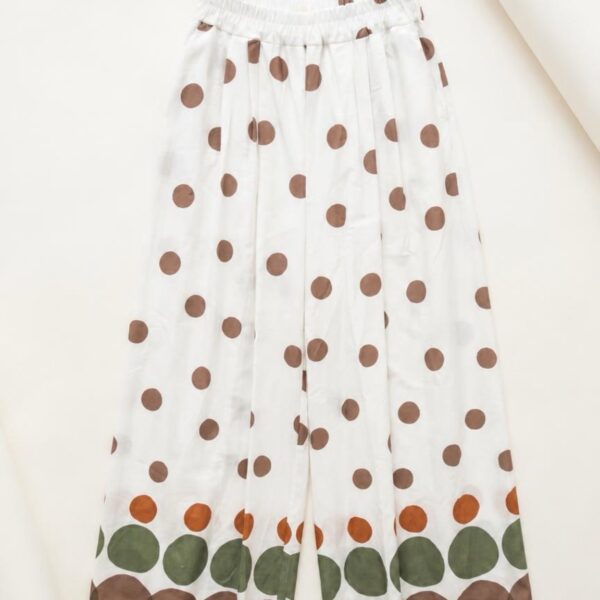 Gepunktete Palazzo-Hose mit Boho-Muster